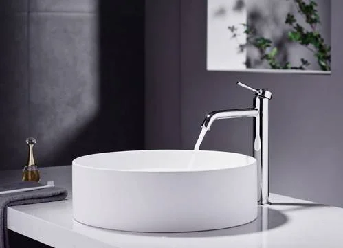 DG12211 — Basin mixer